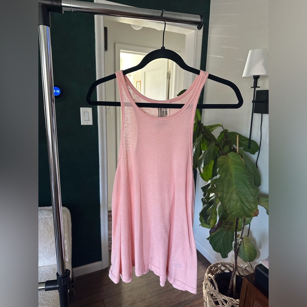Free People - racer back rank - light pink